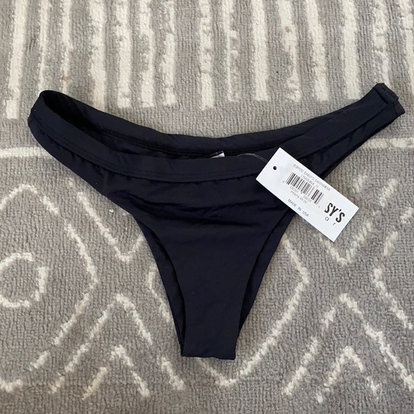 NWT DIPPIN DAISY’S BLACK BIKINI BOTTOMS - Picture 1 of 3
